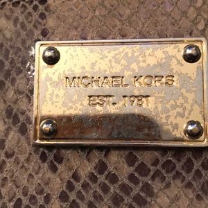 Michael kors wallet